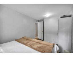10282 87 St Nw, Edmonton, AB T5H1N6 Photo 34