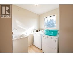 433049 Range Road 274, Rural Ponoka County, AB T4J1R4 Photo 15