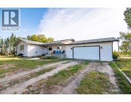 Dining room - 433049 Range Road 274, Rural Ponoka County, AB T4J1R4 Photo 6