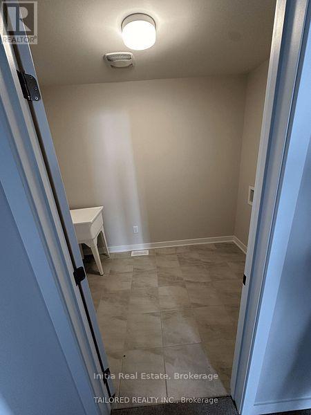 202 GIBBOUS PLACE - Image 23