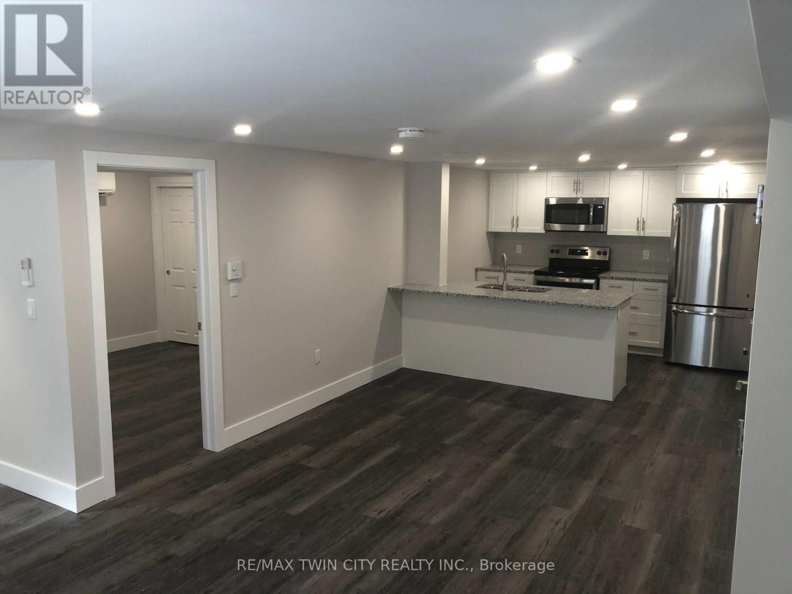 805 ROCKWAY DRIVE, Kitchener — photo 9