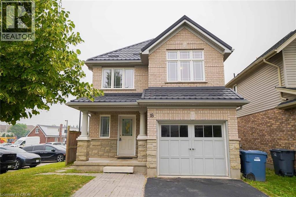 18 HERITAGE Drive — photo 3