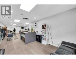 222 16 Avenue Ne, Calgary, AB T2E1J8 Photo 8
