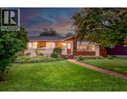 29 ARMSTRONG Crescent SE - photo 1
