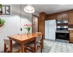2pc Bathroom - 29 Armstrong Crescent Se, Calgary, AB T2J0X3 Photo 11