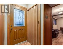 29 ARMSTRONG Crescent SE - photo 5