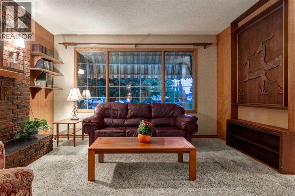29 ARMSTRONG Crescent SE - photo 7