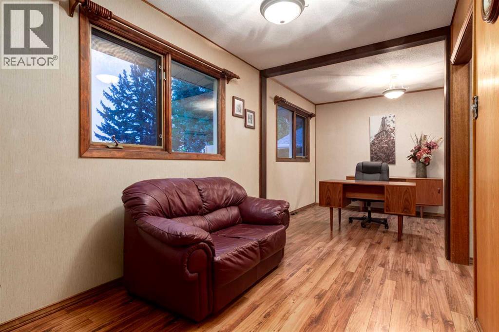 29 ARMSTRONG Crescent SE - photo 15