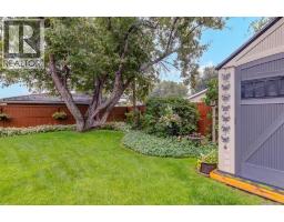 29 ARMSTRONG Crescent SE - photo 4