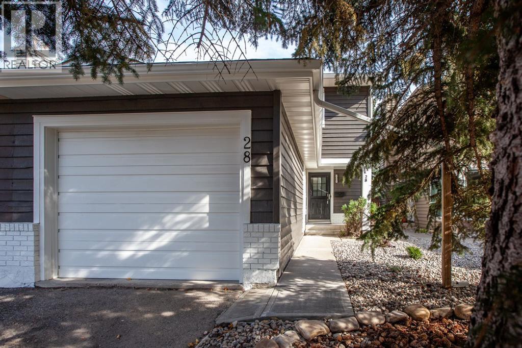 28 Midpark Gardens SE - photo 3