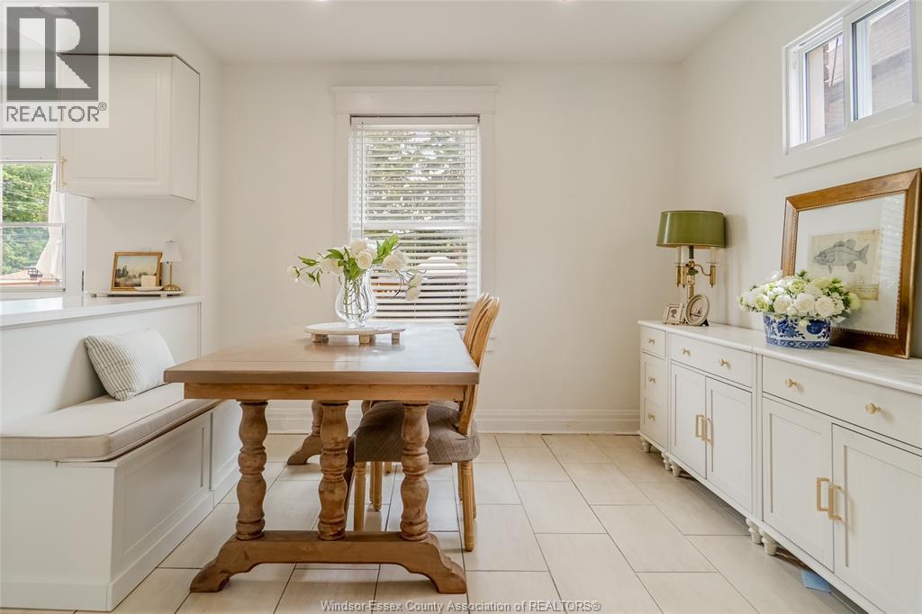 1556 Hall AVENUE - 11
