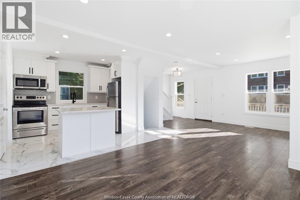 1597 PELISSIER STREET - 8