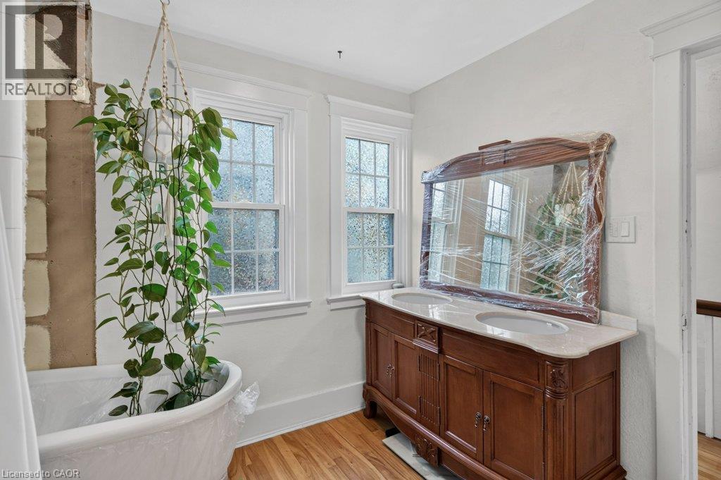 32 LINCOLN Avenue - 29