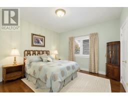 128 Carmela Avenue, Richmond Hill, ON L4E2V6 Photo 13