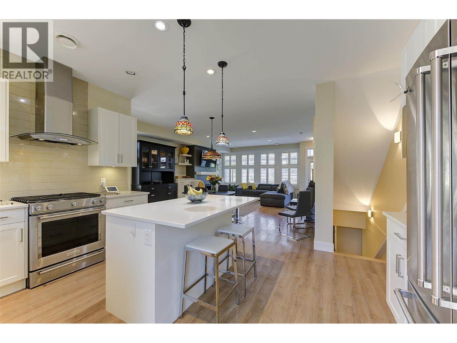 25 1102 Cameron Avenue, Kelowna