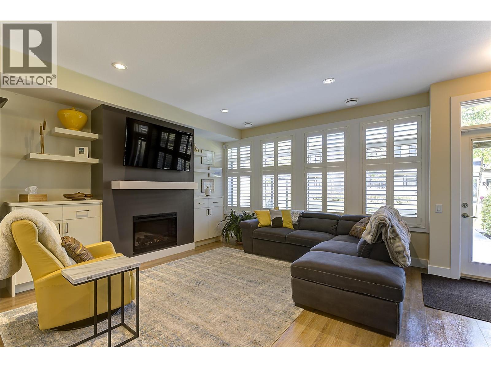 25 1102 Cameron Avenue, Kelowna