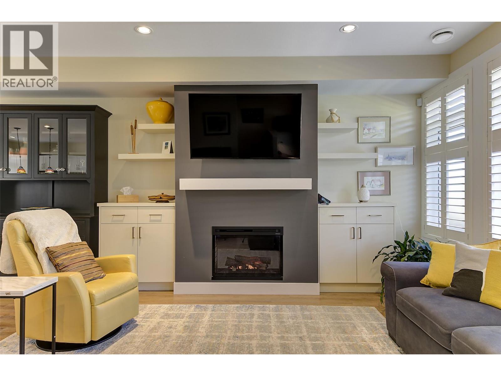 #25 1102 Cameron Avenue - 21