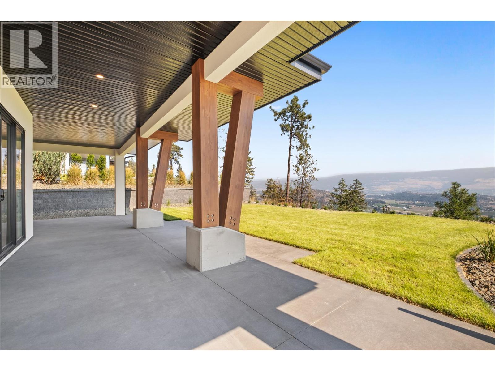 258 Summer Wood Drive, Kelowna
