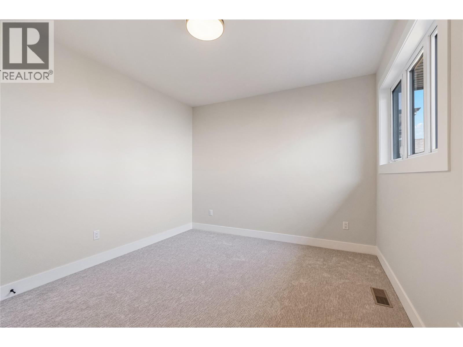 258 Summer Wood Drive, Kelowna