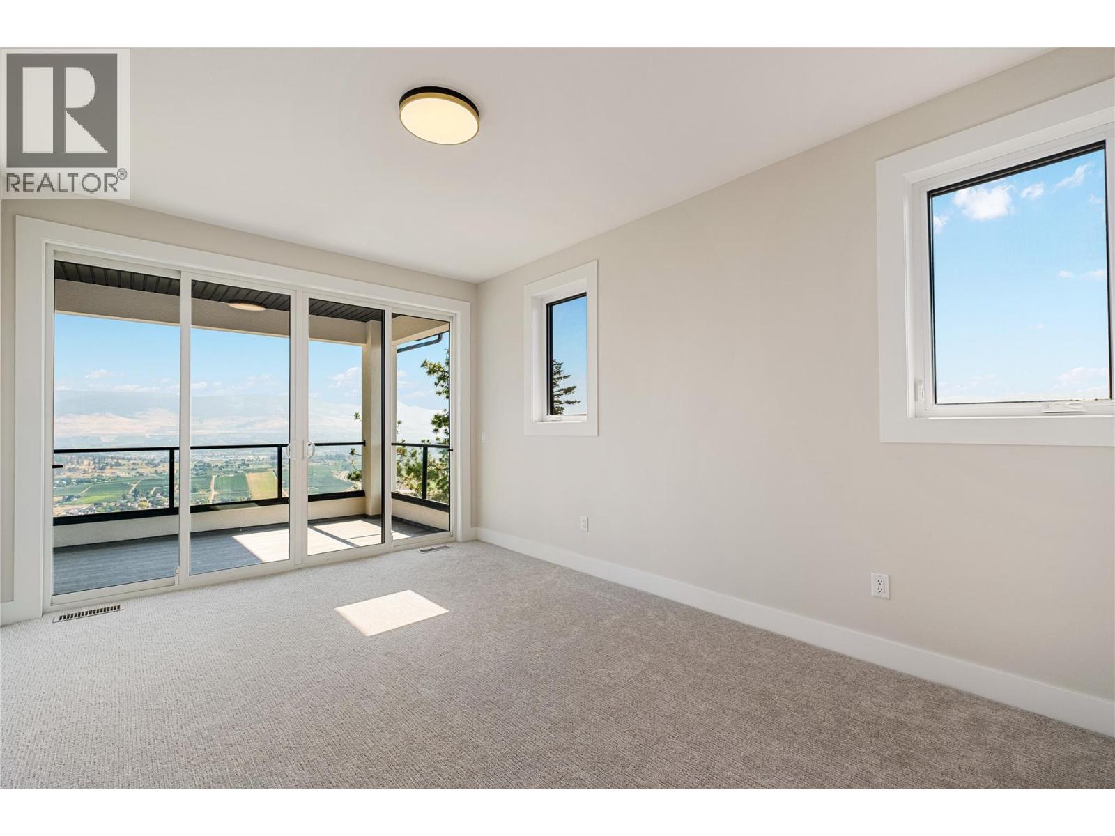 258 Summer Wood Drive, Kelowna