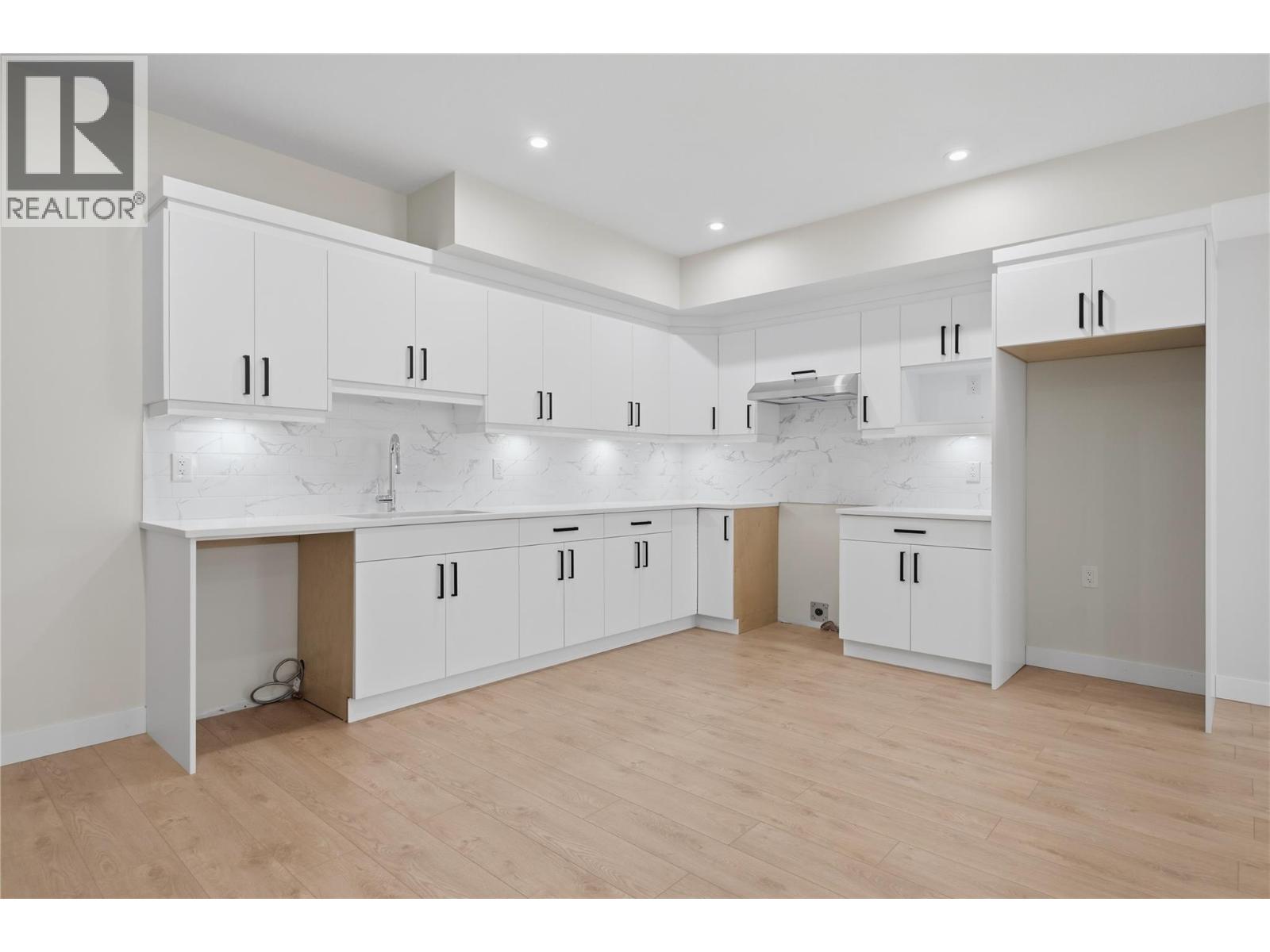 258 Summer Wood Drive, Kelowna