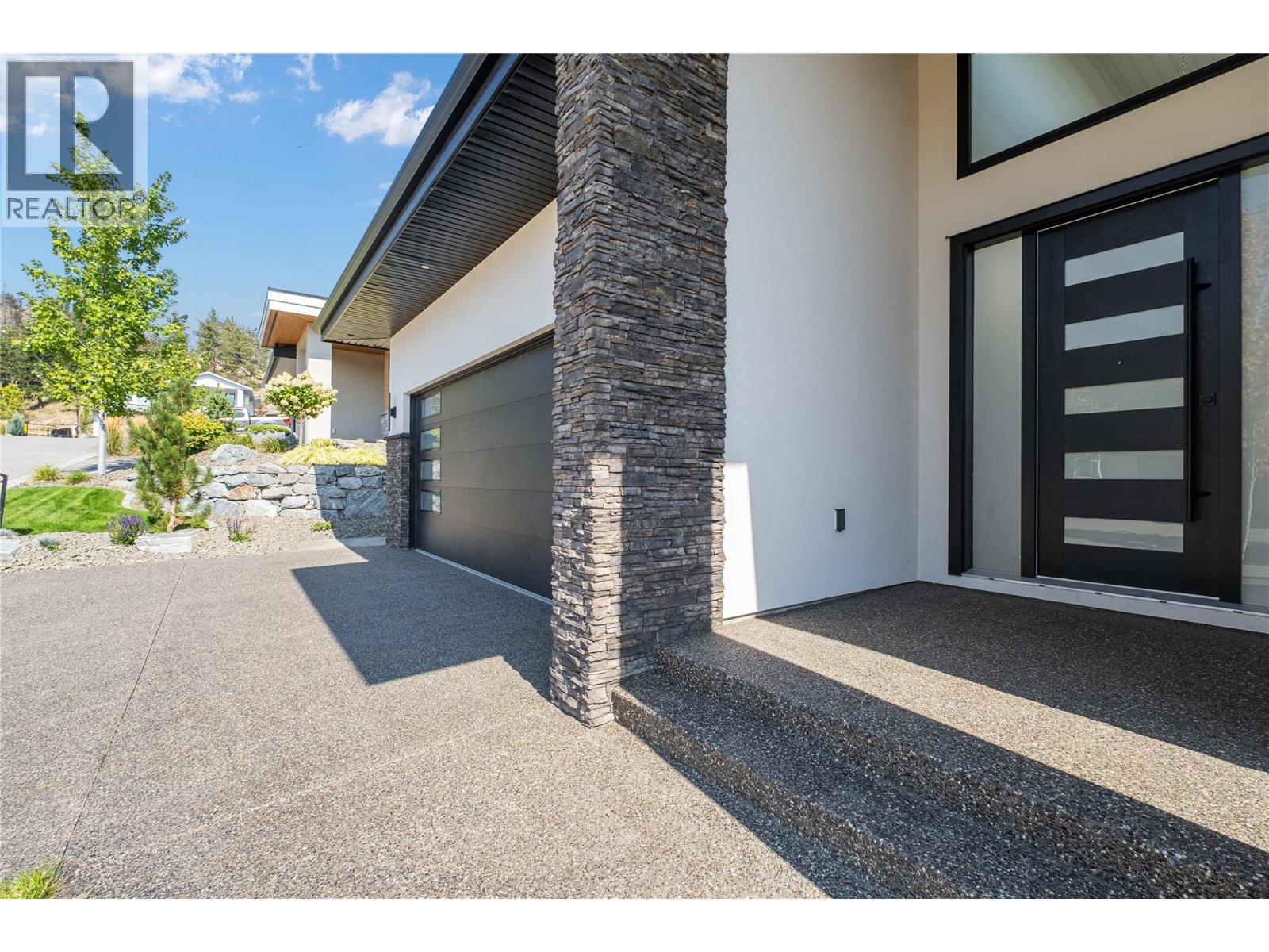 258 Summer Wood Drive, Kelowna