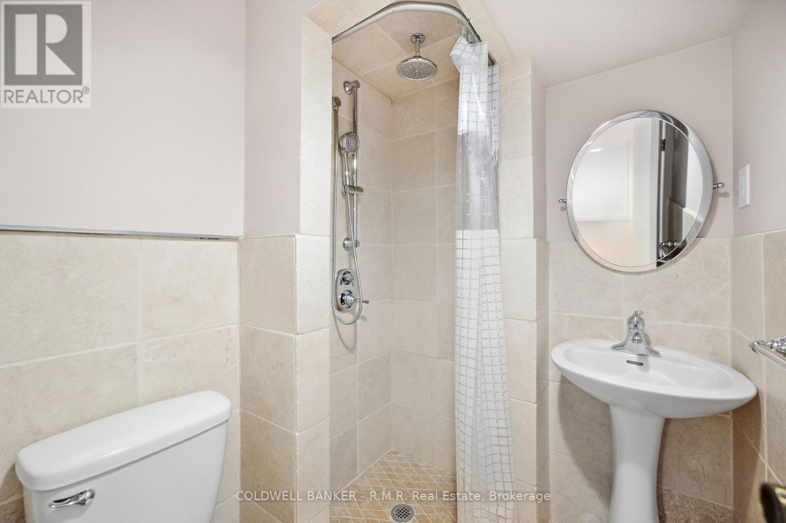 946 BEAUFORT COURT - Image 39