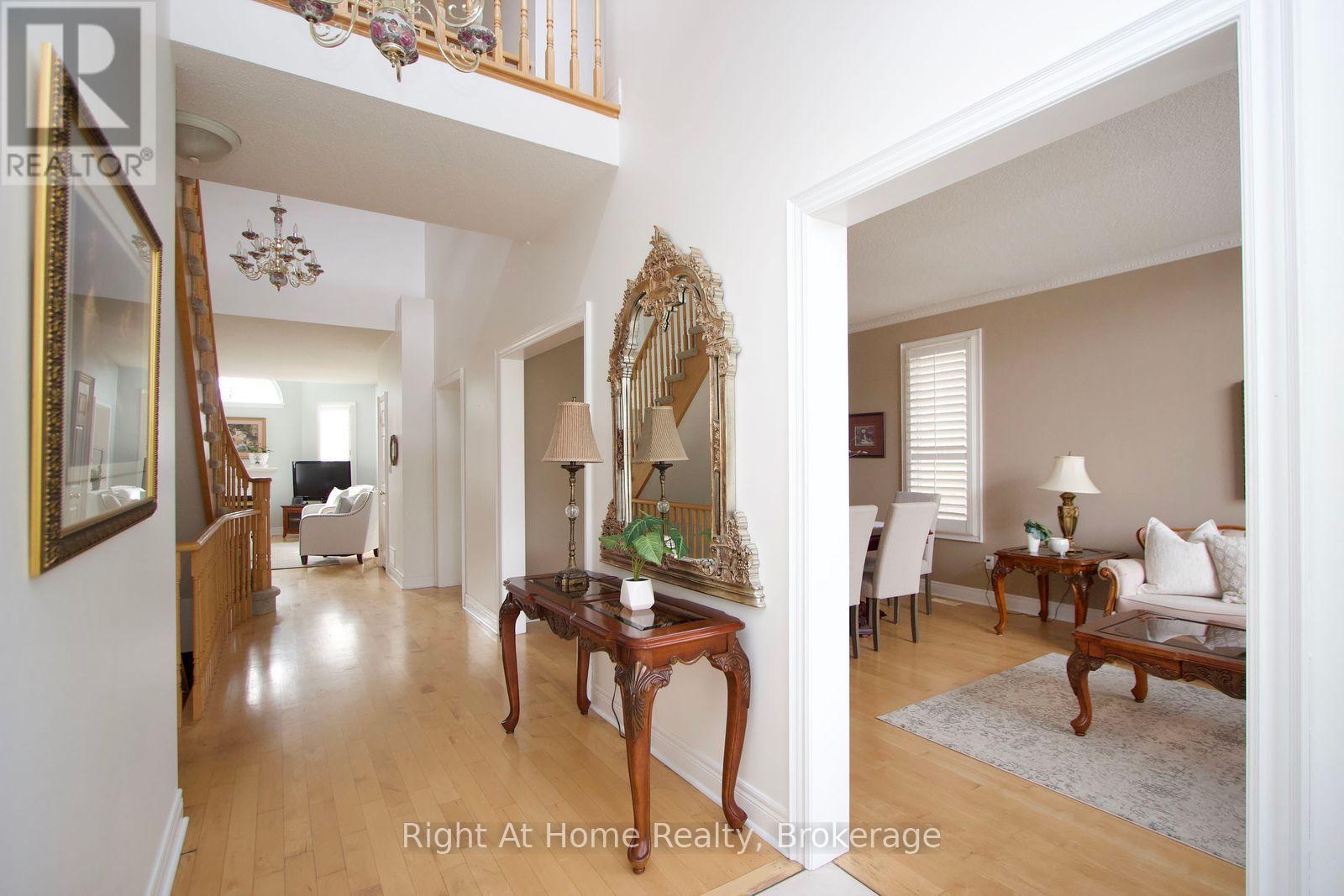 2096 STORNOWAY STREET - 5