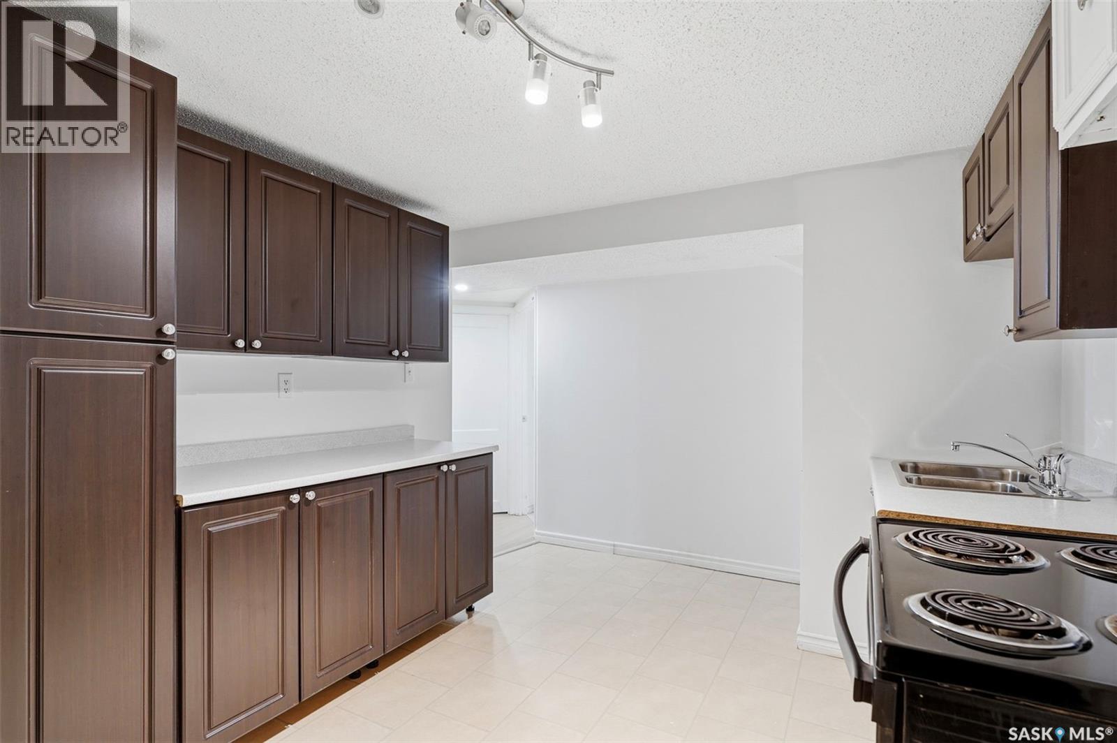 1608 Vickies AVENUE - 20