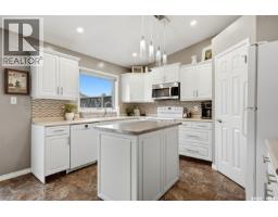 Den - 5120 Holash Way, Regina, SK S4X4M3 Photo 11