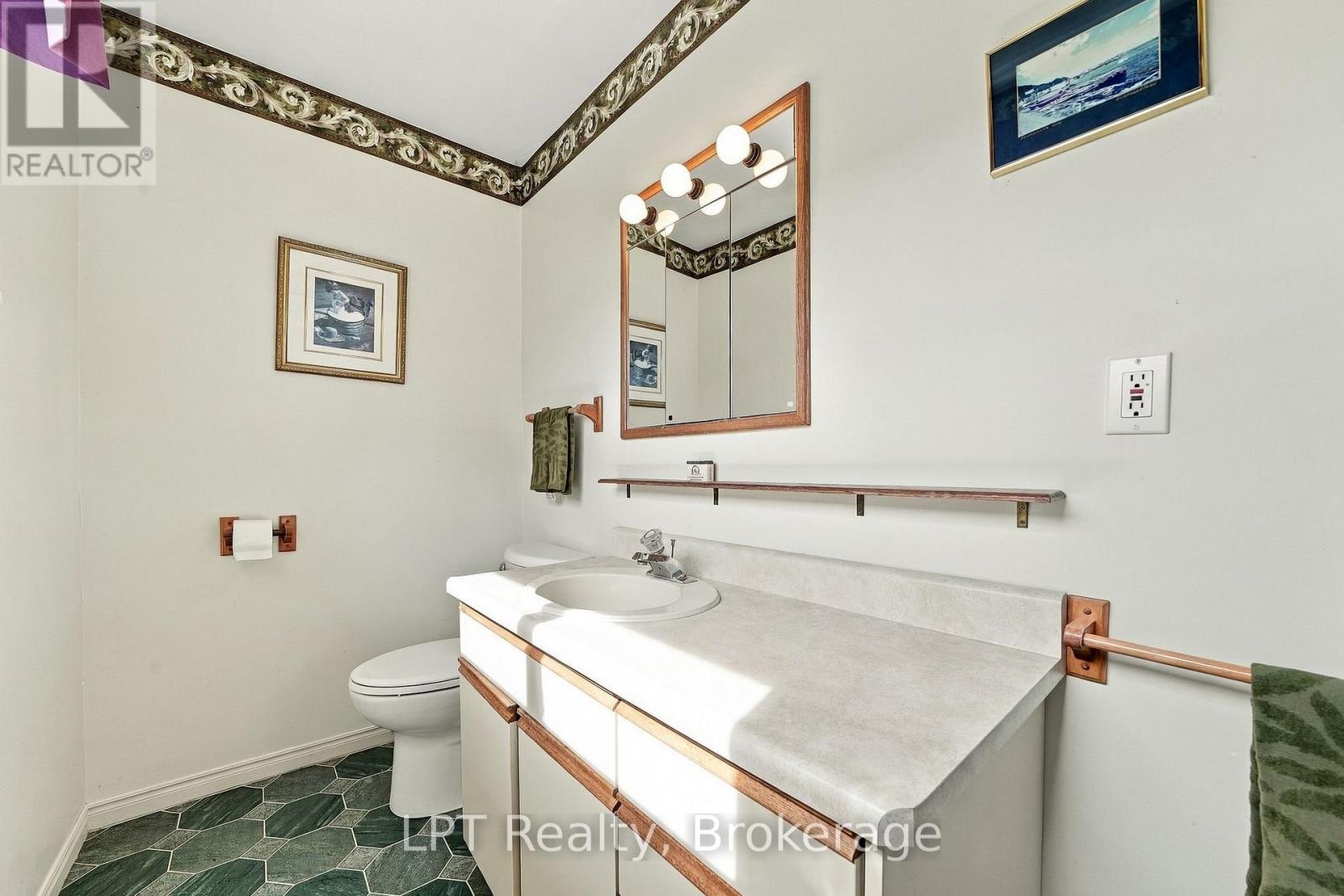 0 - 159 Point Pleasant Lane, Prince Edward County, ON photo 29
