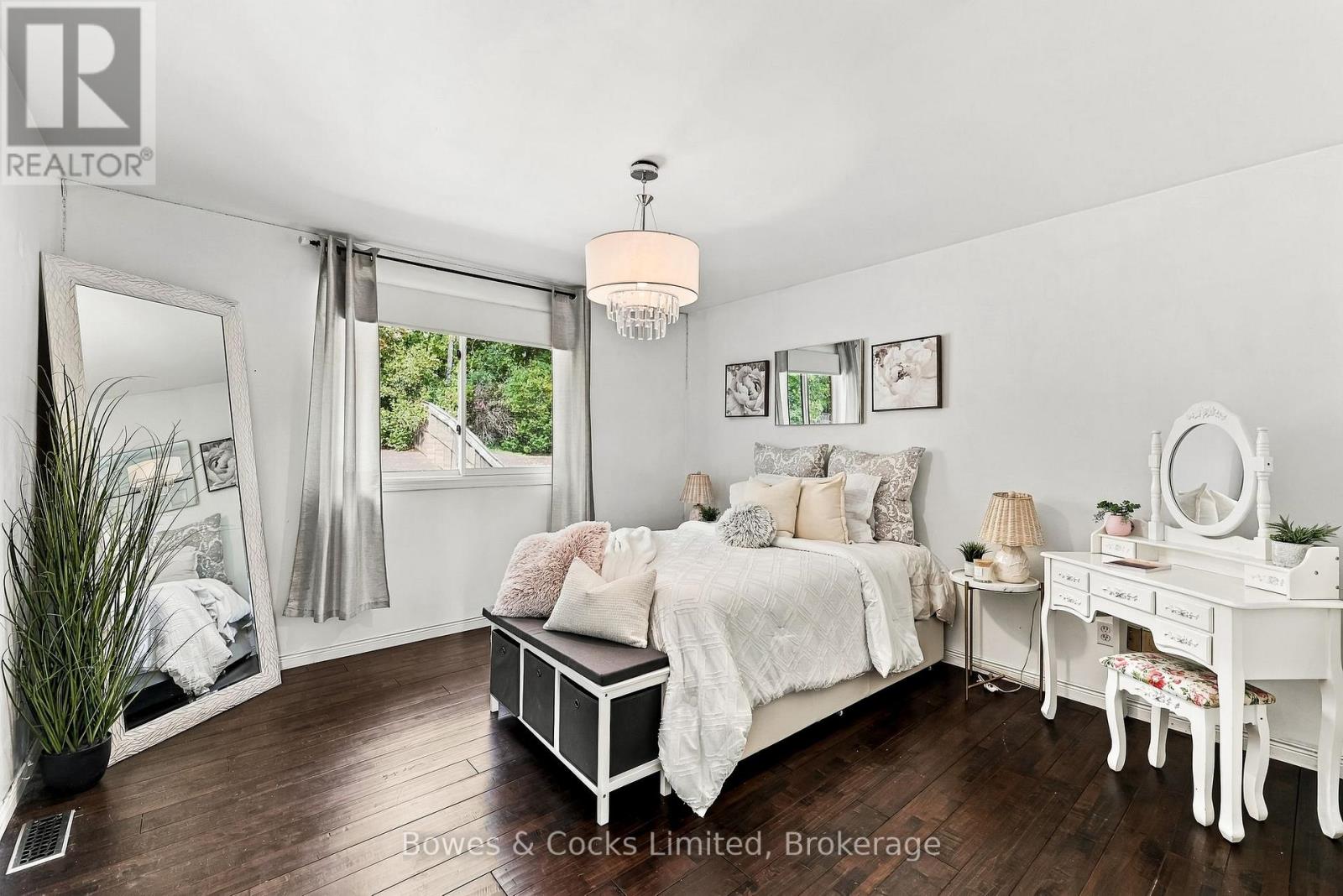 1357 HETHERINGTON DRIVE - Image 28