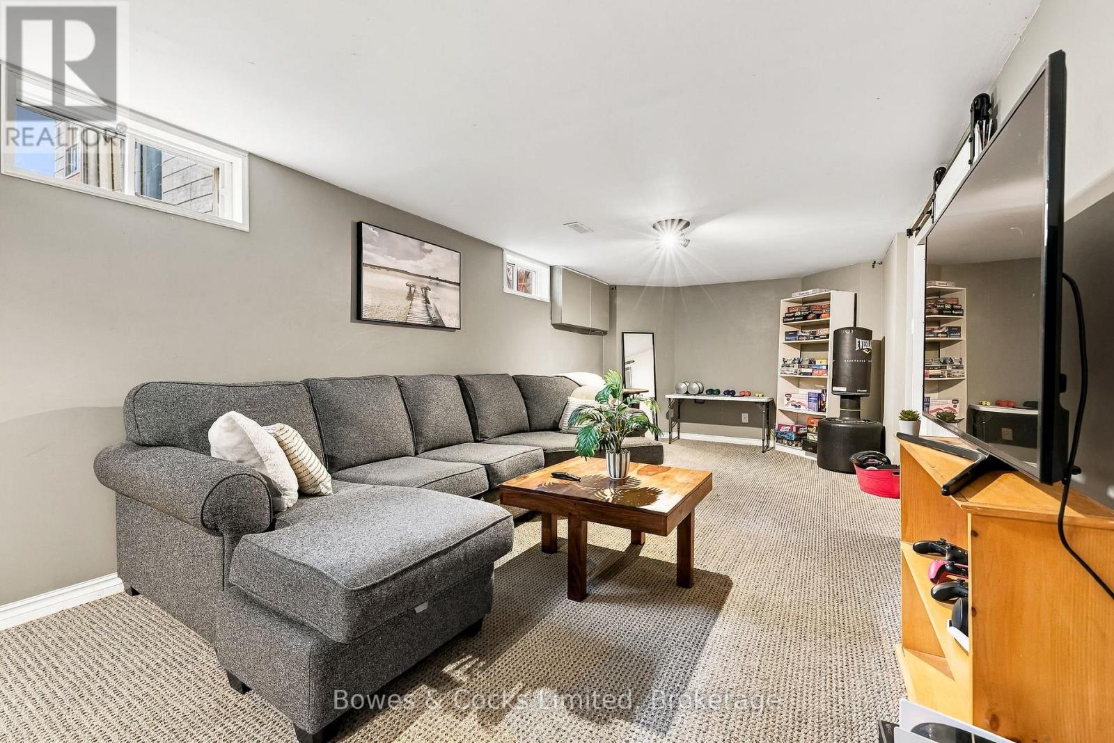 1357 HETHERINGTON DRIVE - Image 34