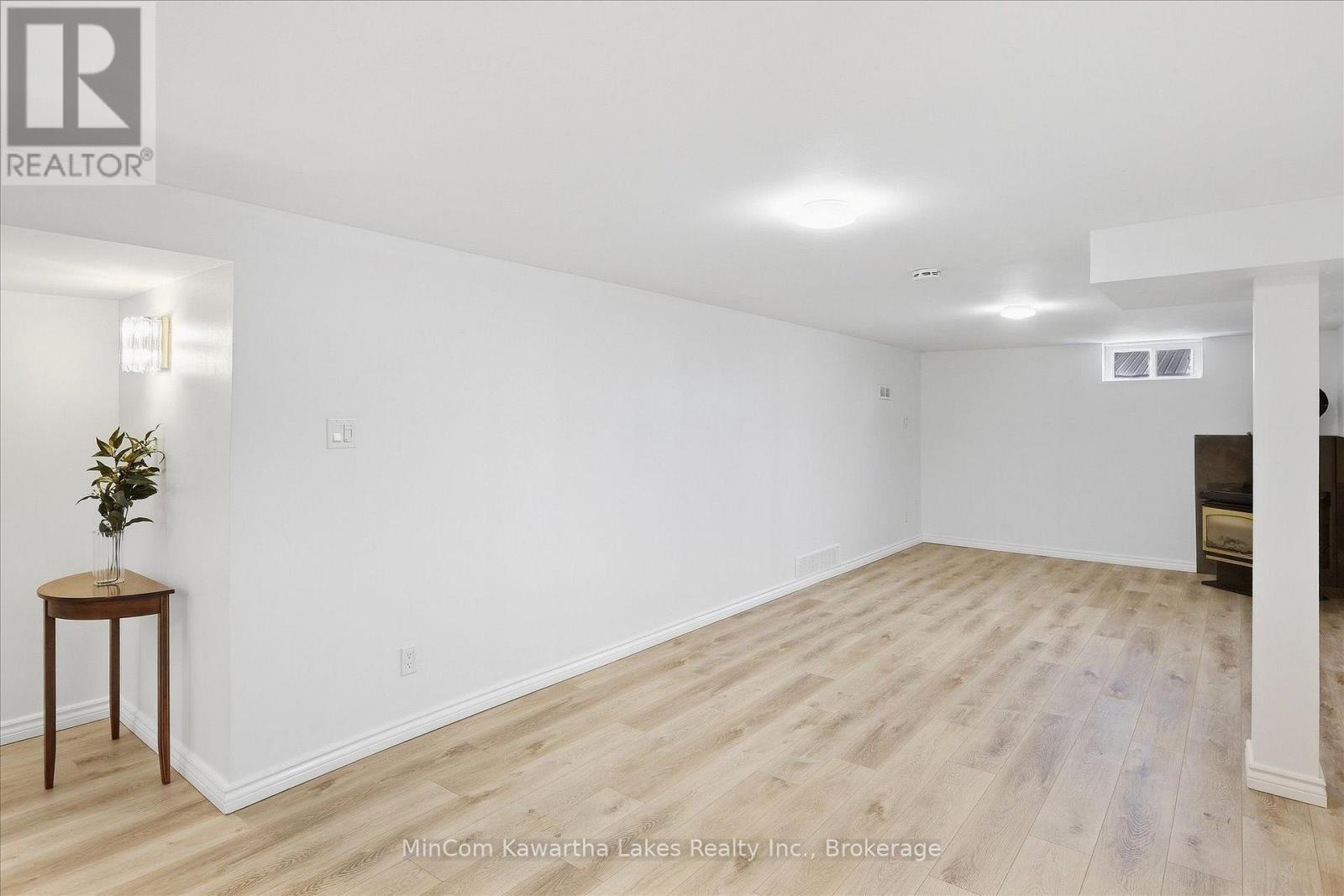 398 APPLEGROVE AVENUE - Image 26