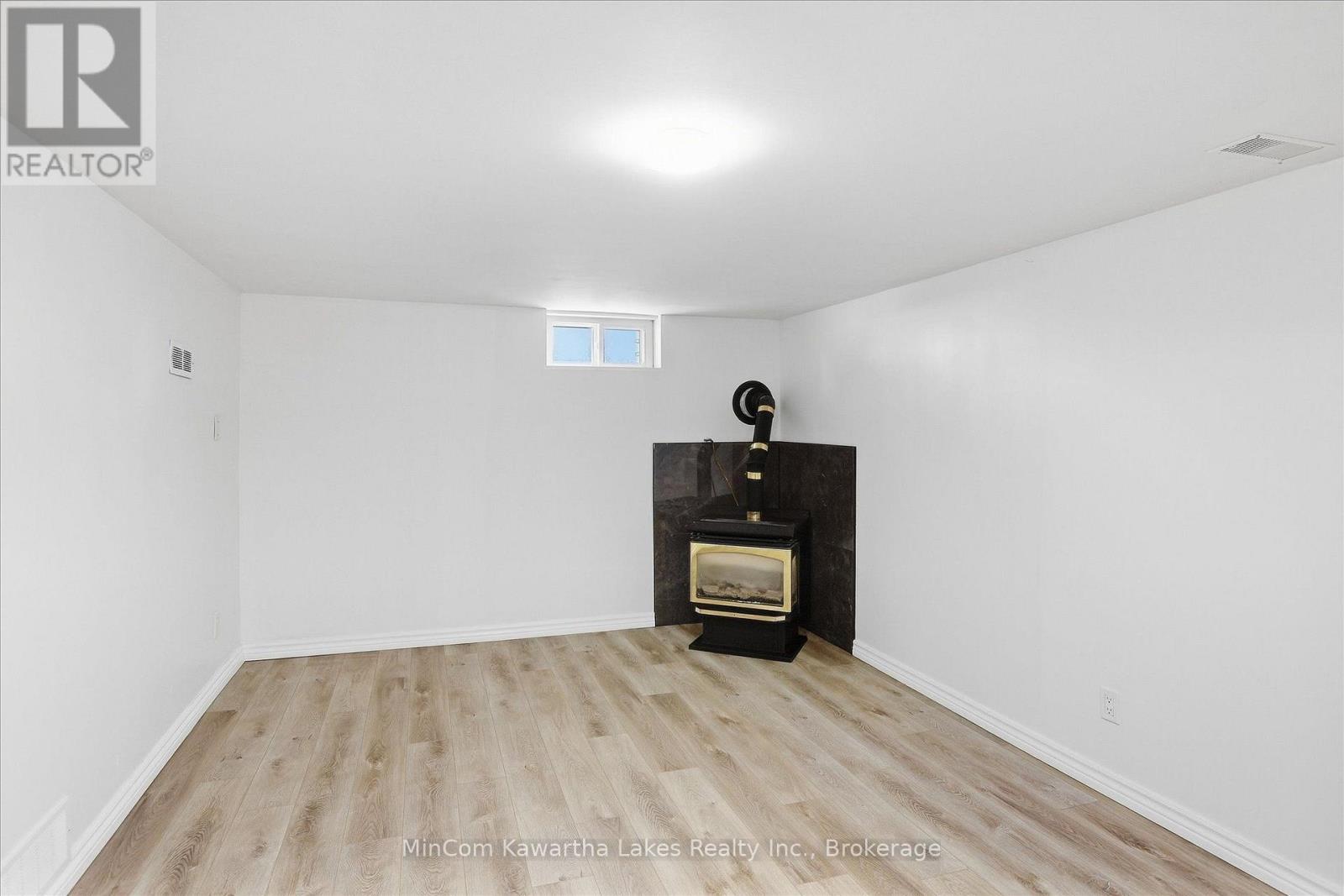 398 APPLEGROVE AVENUE - Image 27