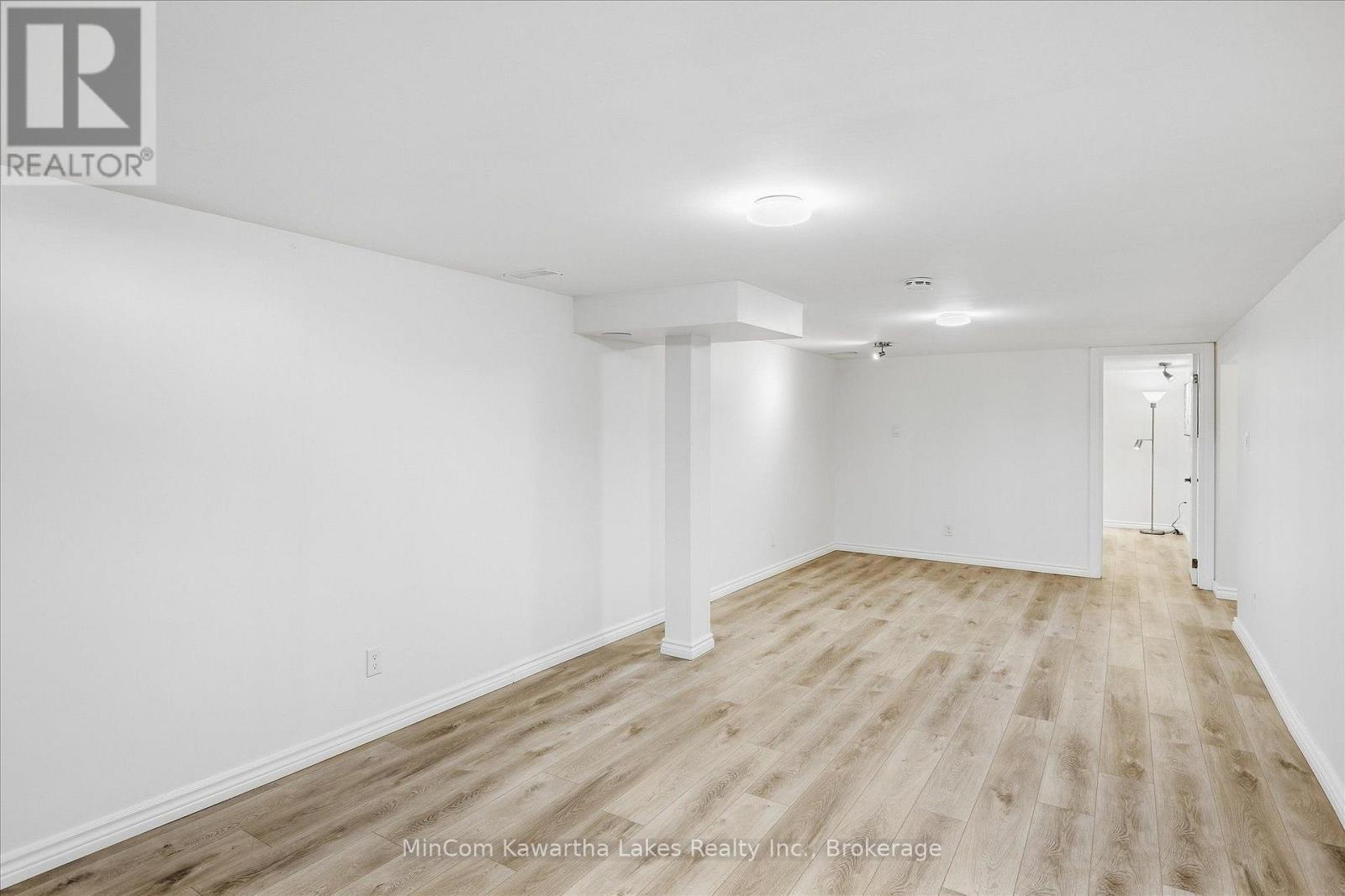 398 APPLEGROVE AVENUE - Image 28