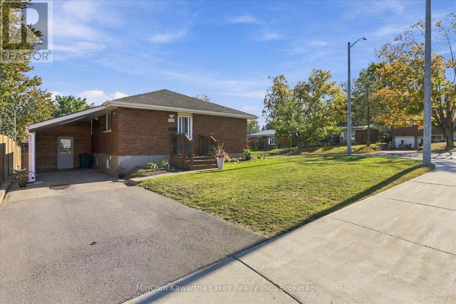 398 APPLEGROVE AVENUE - Image 35