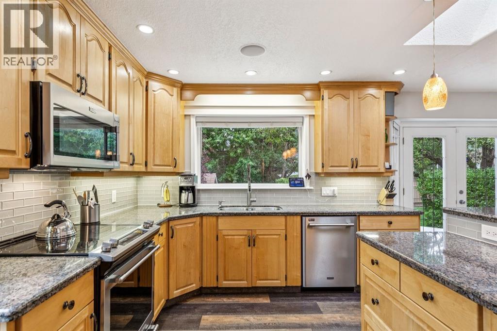 5815 Dalhousie Drive NW - photo 11