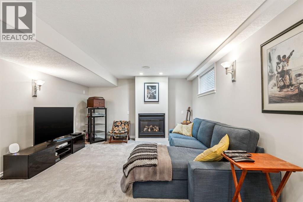 5815 Dalhousie Drive NW - photo 24