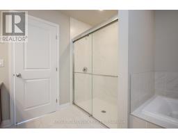 74 Michael Stoqua Street, Ottawa, ON K1K5A2 Photo 19