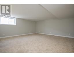 74 Michael Stoqua Street, Ottawa, ON K1K5A2 Photo 28