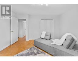 932 Dresden Crescent, Ottawa, ON K2B5J1 Photo 24