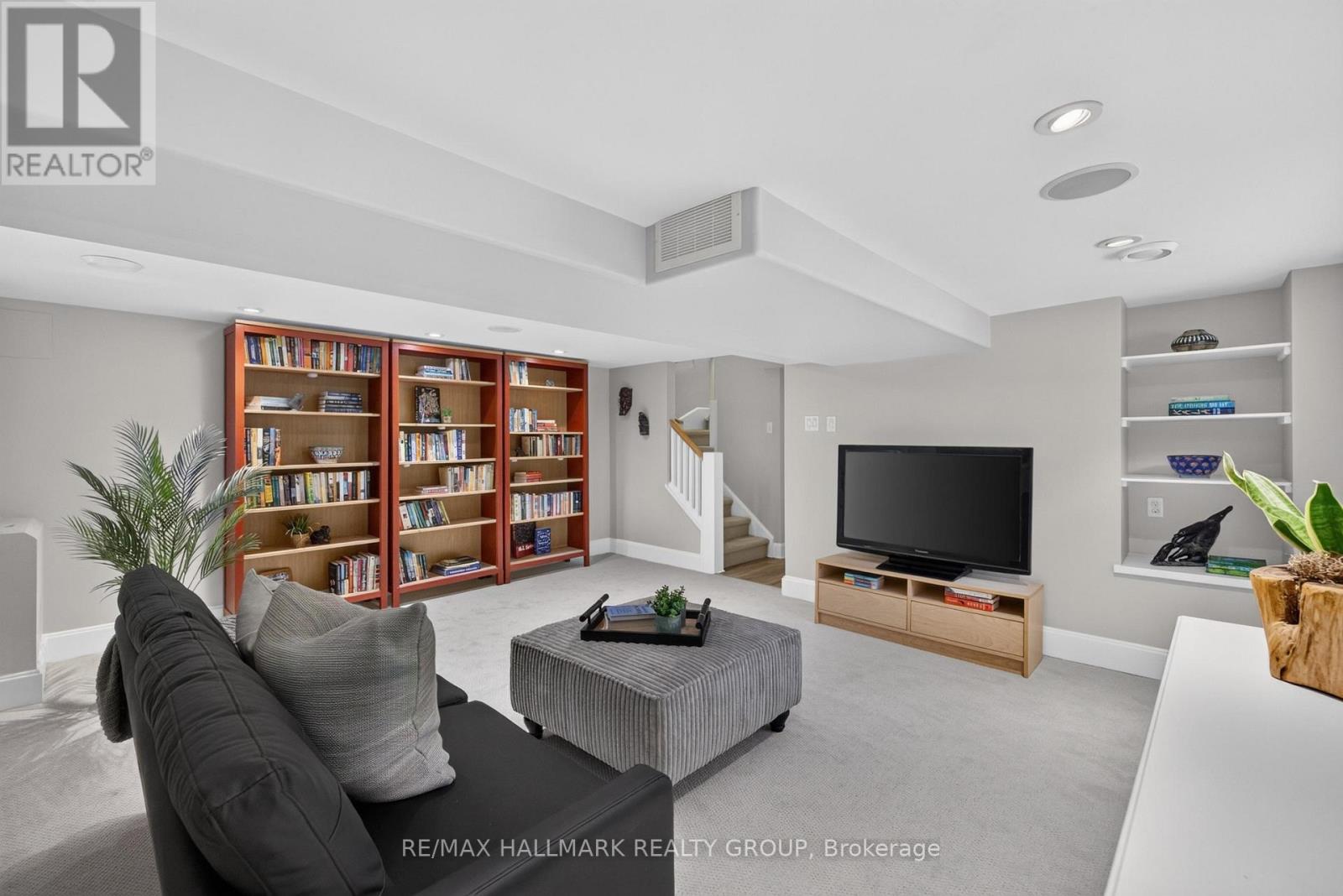 167 HICKORY STREET - Image 28