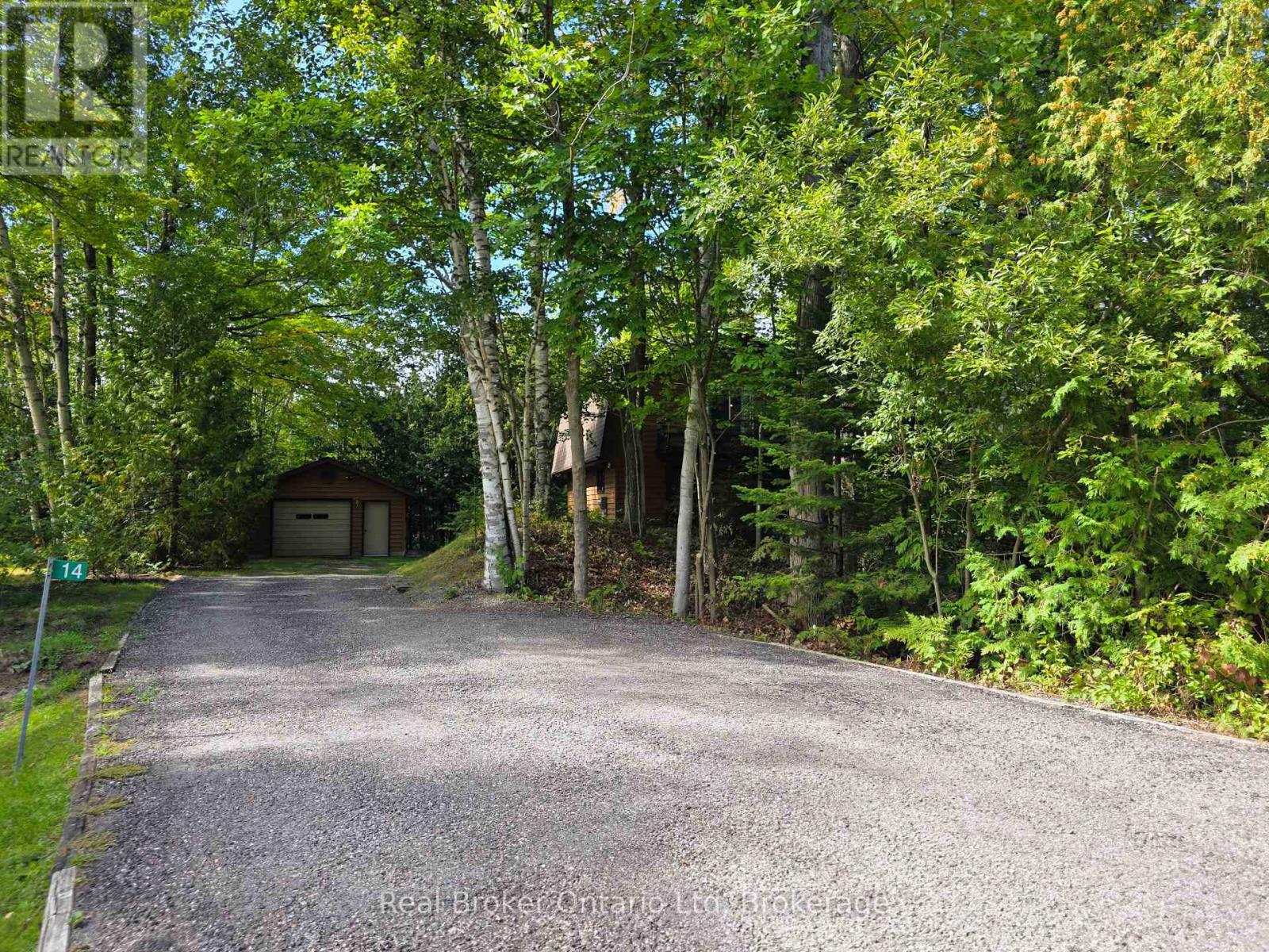 14 EMERSON AVENUE S - 21