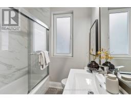 335 St Clair Avenue E, Toronto, ON M4T1P3 Photo 20