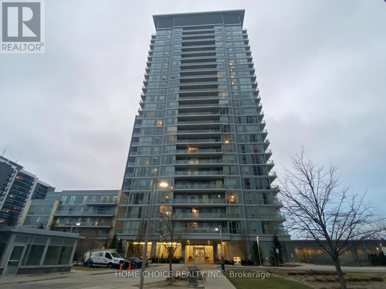 608 - 62 FOREST MANOR ROAD