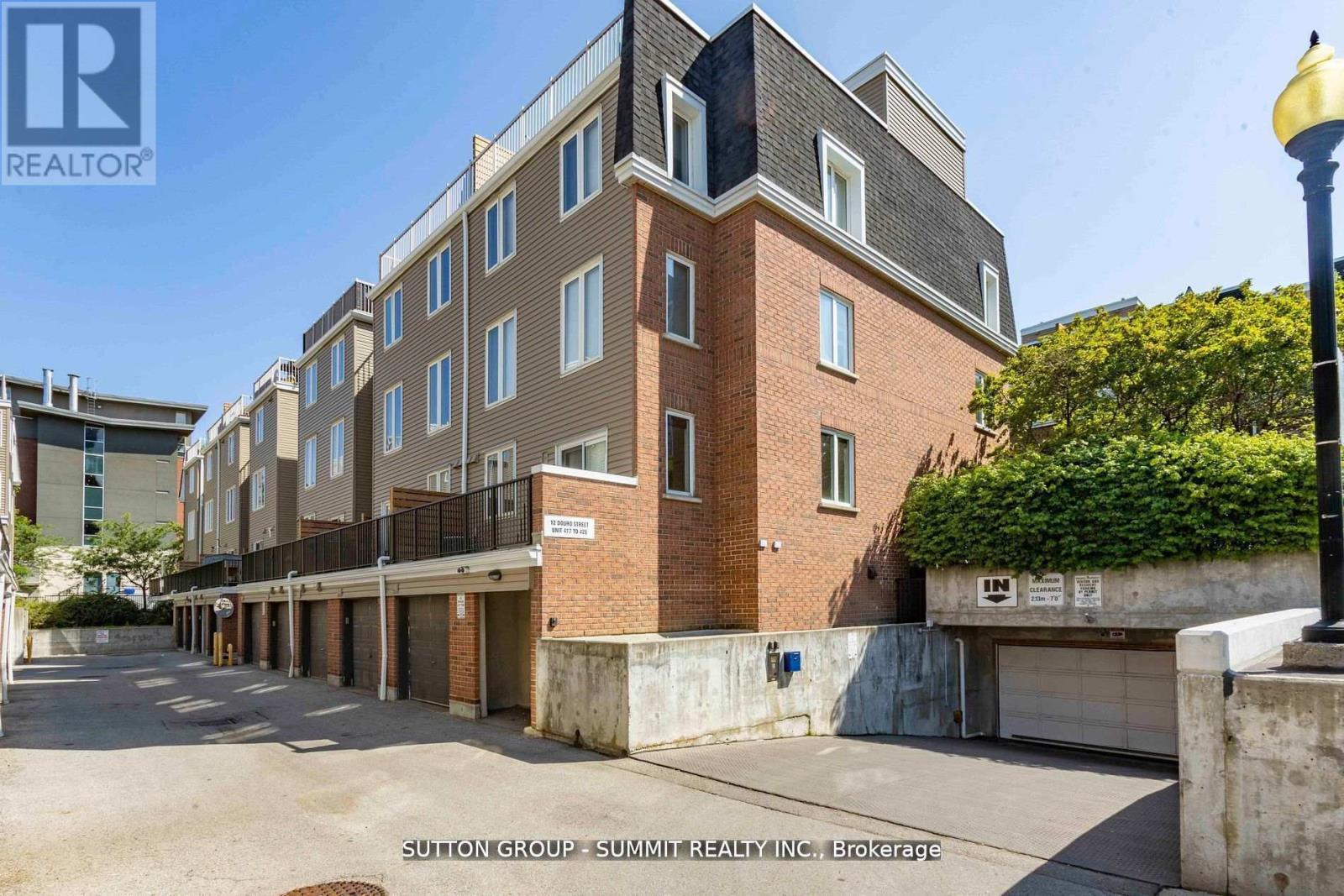 #421 12 DOURO STREET - 14