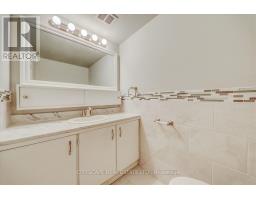 Laundry room - #914 - 25 Sunrise Avenue, Toronto, ON M4A2S2 Photo 6
