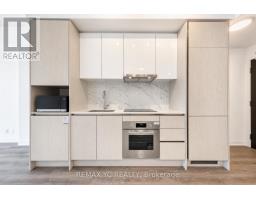 3005 - 180 Front Street E, Toronto, ON M5A0K9 Photo 8