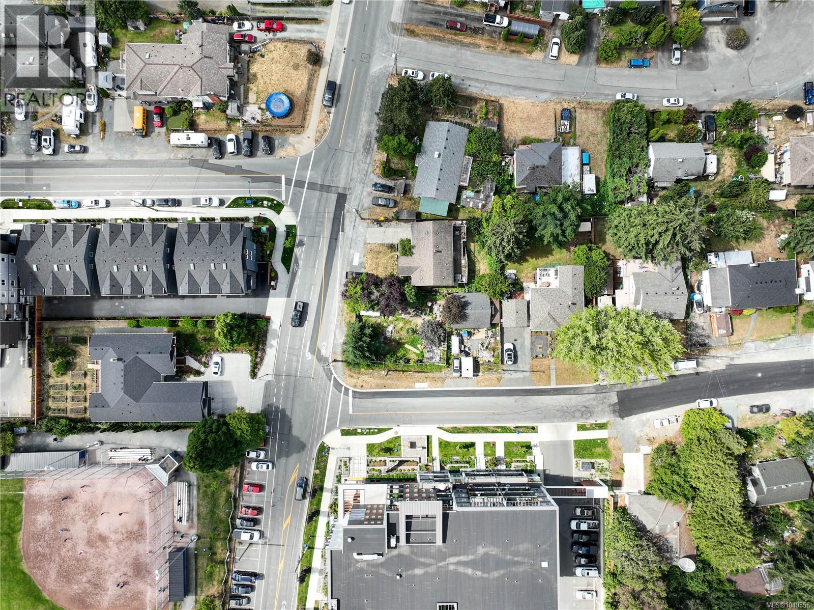 1011 Costin Ave - 23